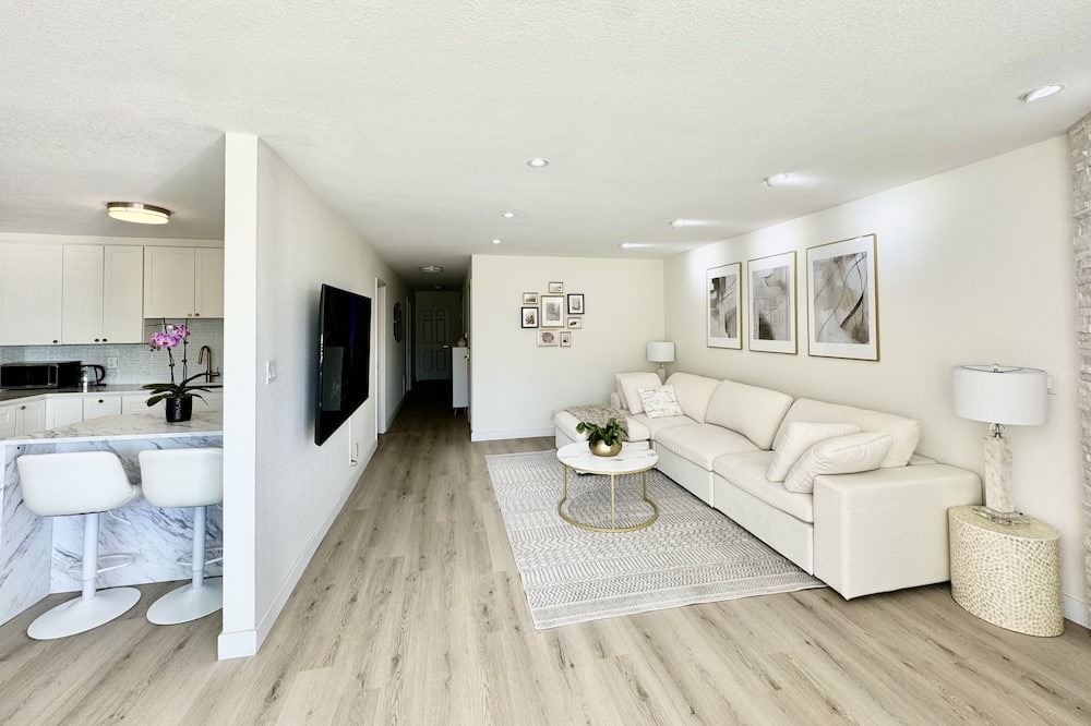 Photo of Livingroom in Outer Richmond