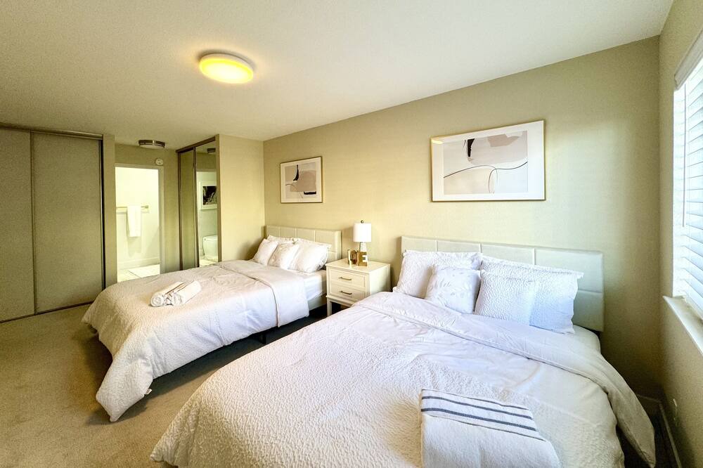 Photo of Bedroom in Outer Richmond