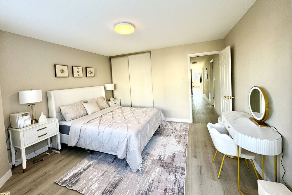 Photo of Bedroom in Outer Richmond