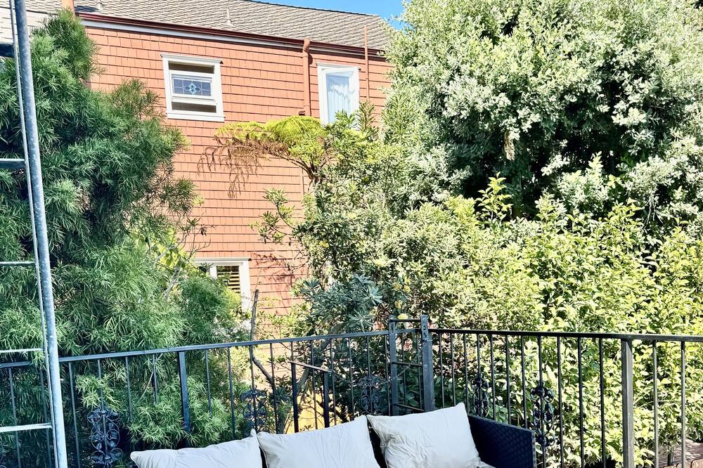 Photo of Outdoor in Outer Richmond