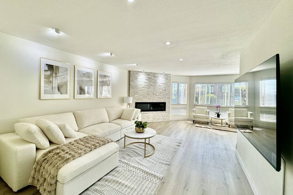 Photo of Livingroom in Outer Richmond