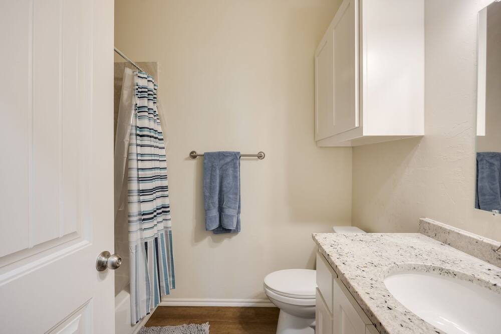 Photo of Bathroom in Central Oklahoma City