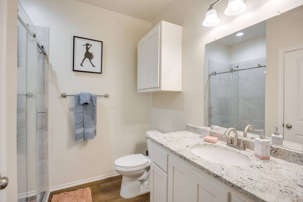 Photo of Bathroom in Central Oklahoma City