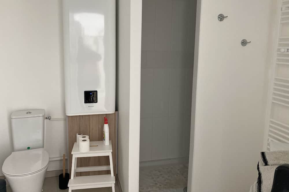 Photo of Bathroom in Mantes-la-Jolie