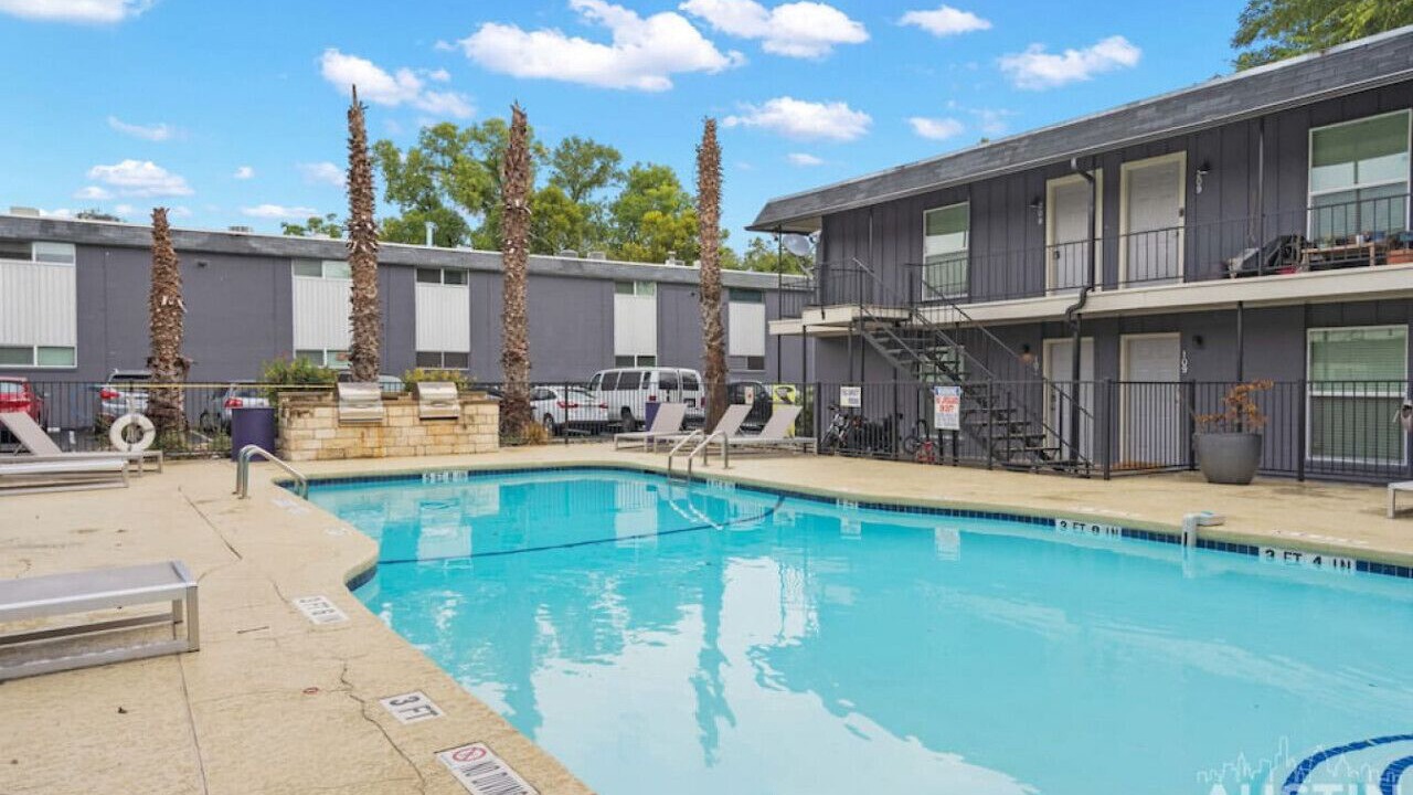 Photo of Outdoor in Cherrywood