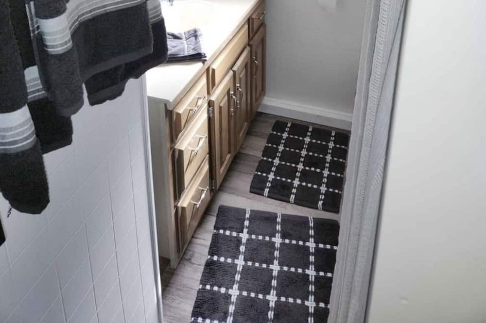 Photo of Bathroom in Clintonville