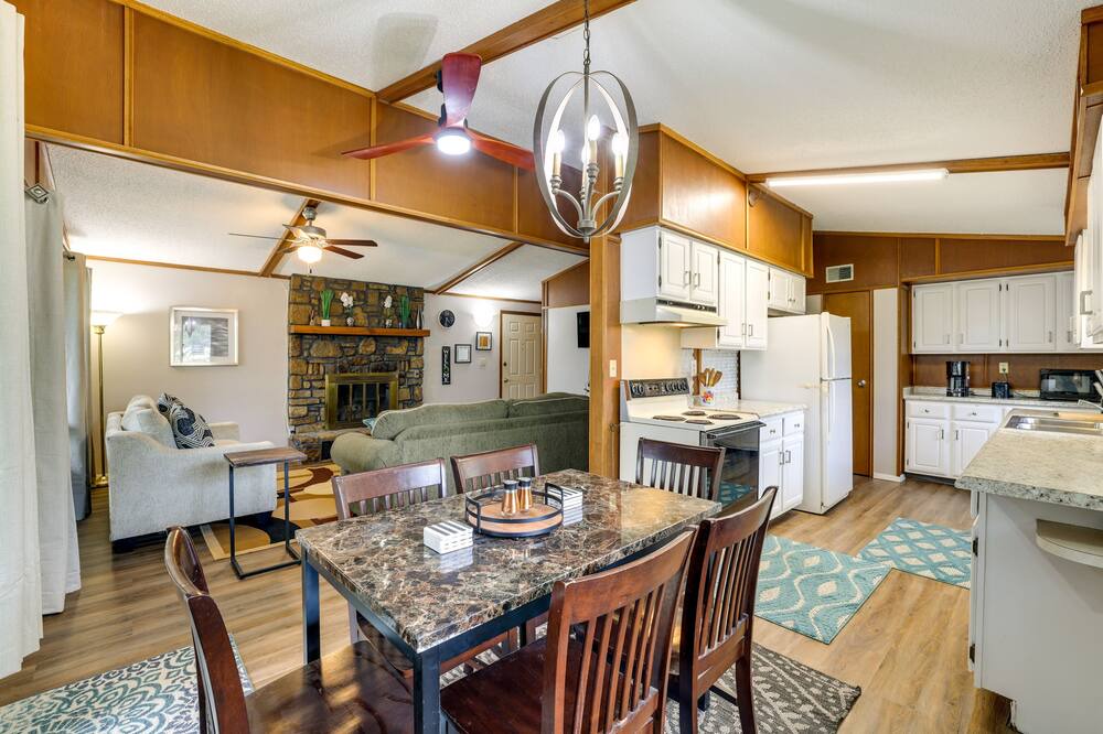 Photo of Kitchen in Lost Bridge Village