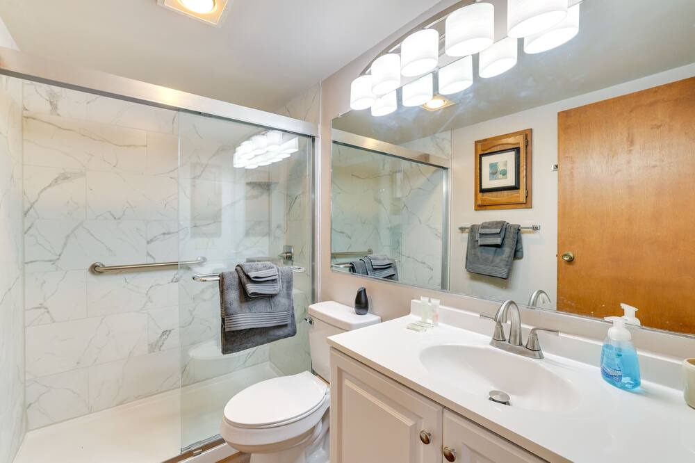 Photo of Bathroom in Lost Bridge Village