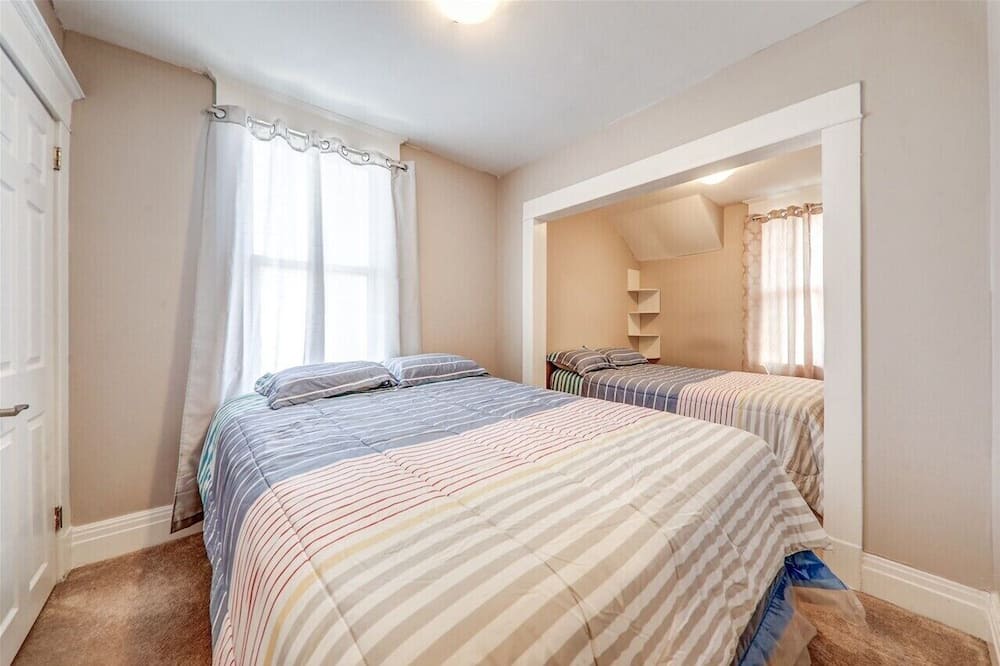 Photo of Bedroom in Oshawa