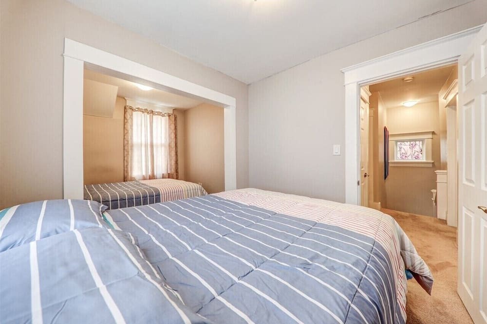 Photo of Bedroom in Oshawa