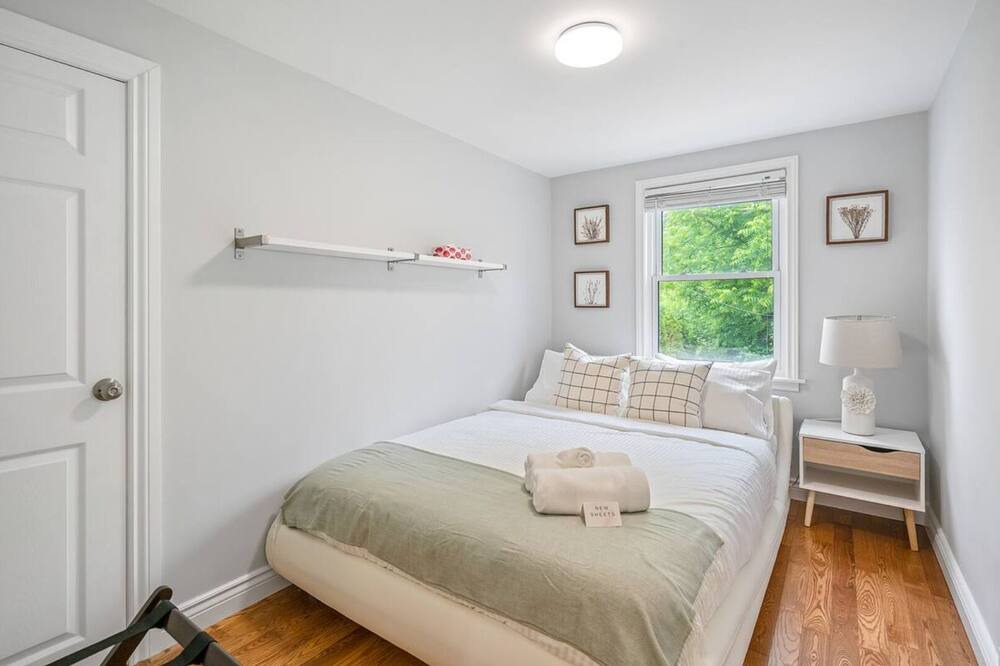 Photo of Bedroom in Virgil