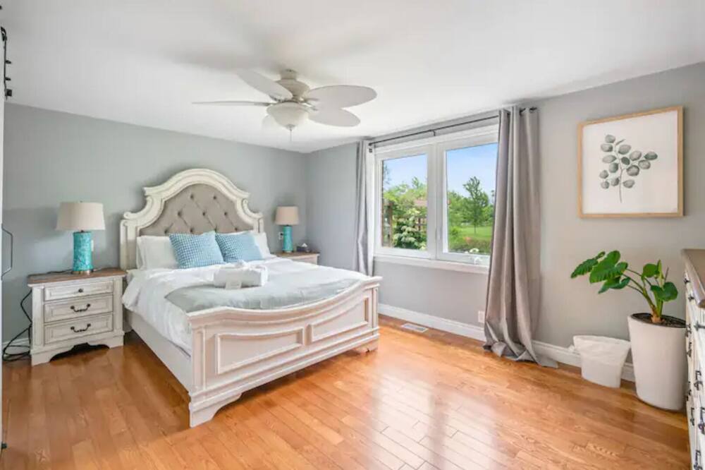 Photo of Bedroom in Virgil