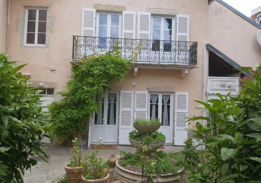 Photo of Patio Balcony in Vieux Vichy