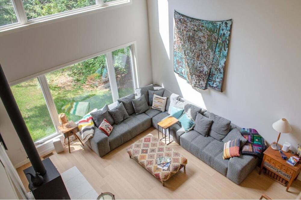 Photo of Bedroom in Irondale