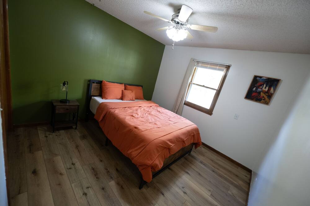 Photo of Bedroom in Emporia