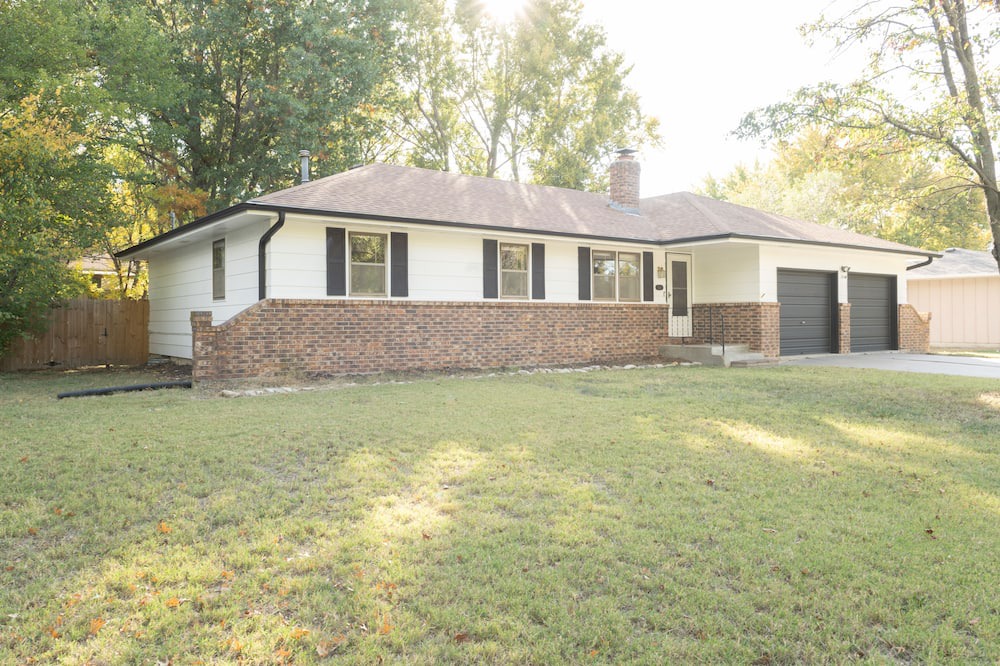 Photo of Outdoor in Emporia