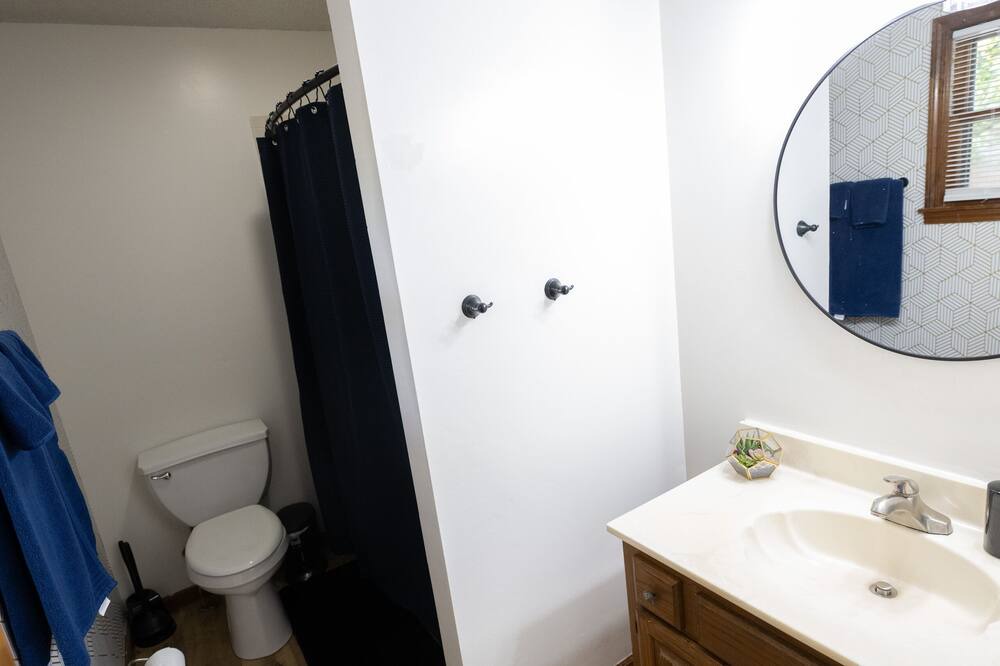 Photo of Bathroom in Emporia
