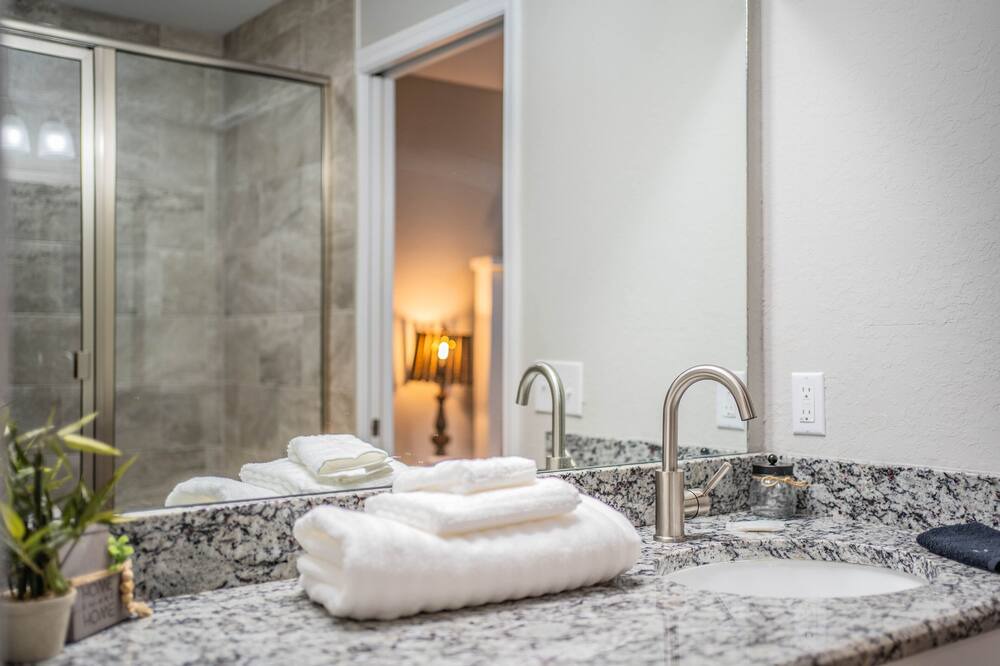Photo of Bathroom in Bartow