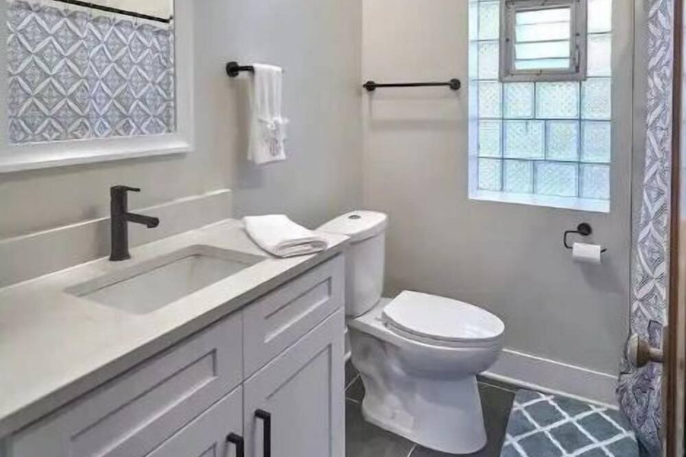 Photo of Bathroom in Chicago