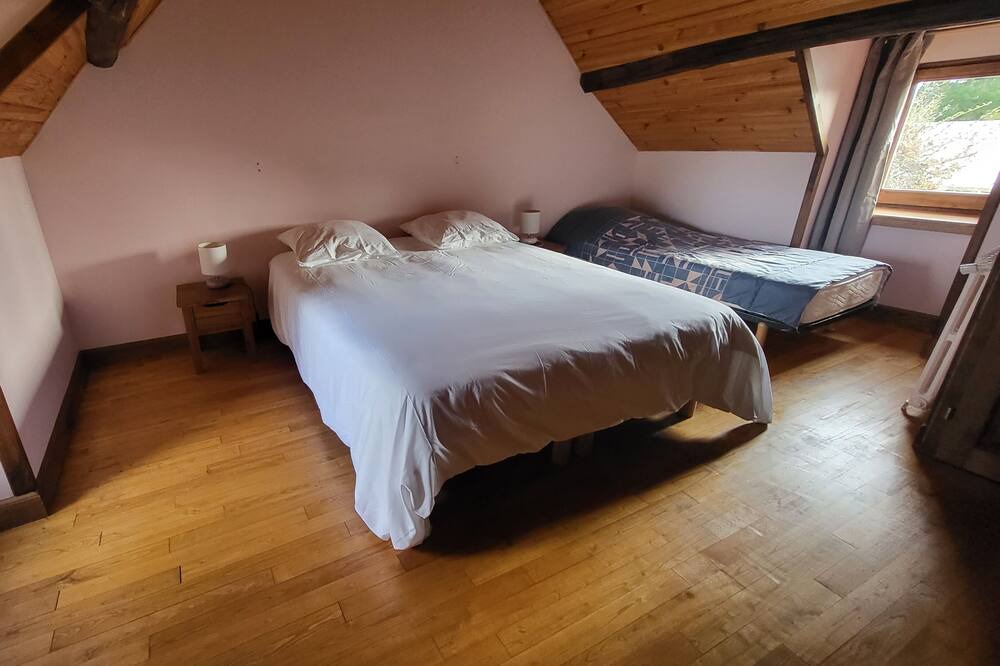 Photo of Bedroom in Chenou