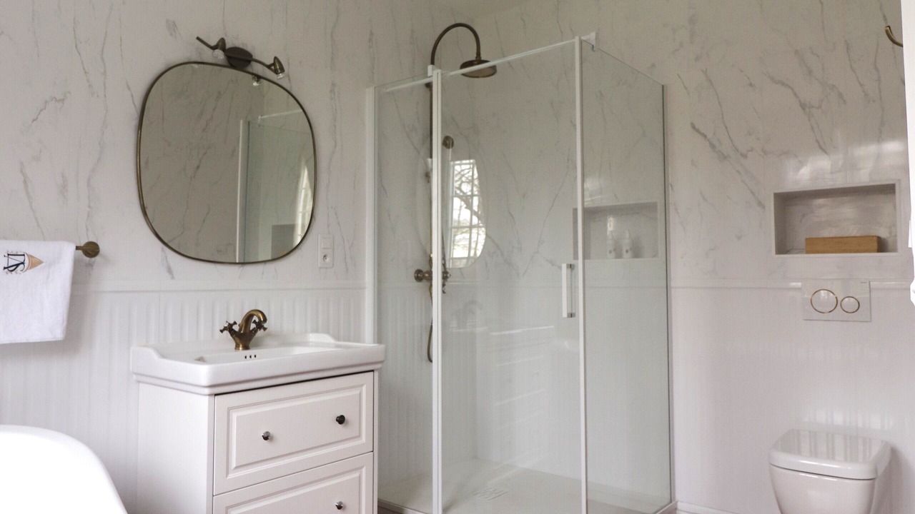 Photo of Bathroom in Friville-Escarbotin