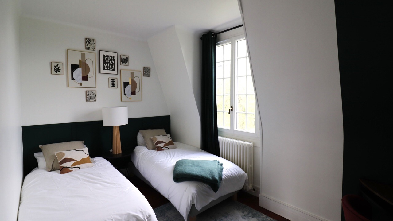 Photo of Bedroom in Friville-Escarbotin