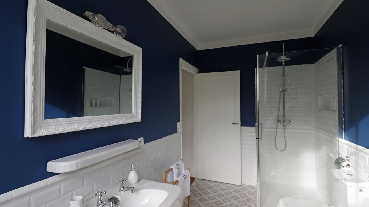 Photo of Bathroom in Friville-Escarbotin