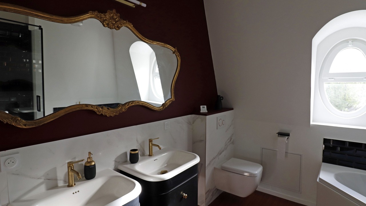 Photo of Bathroom in Friville-Escarbotin