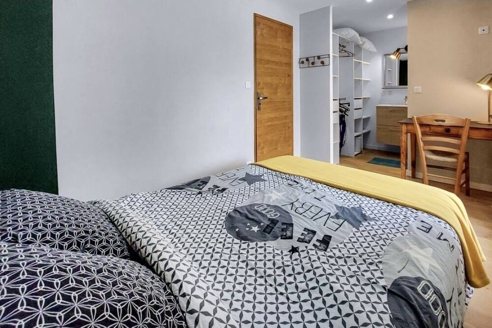 Photo of Bedroom in Pluneret