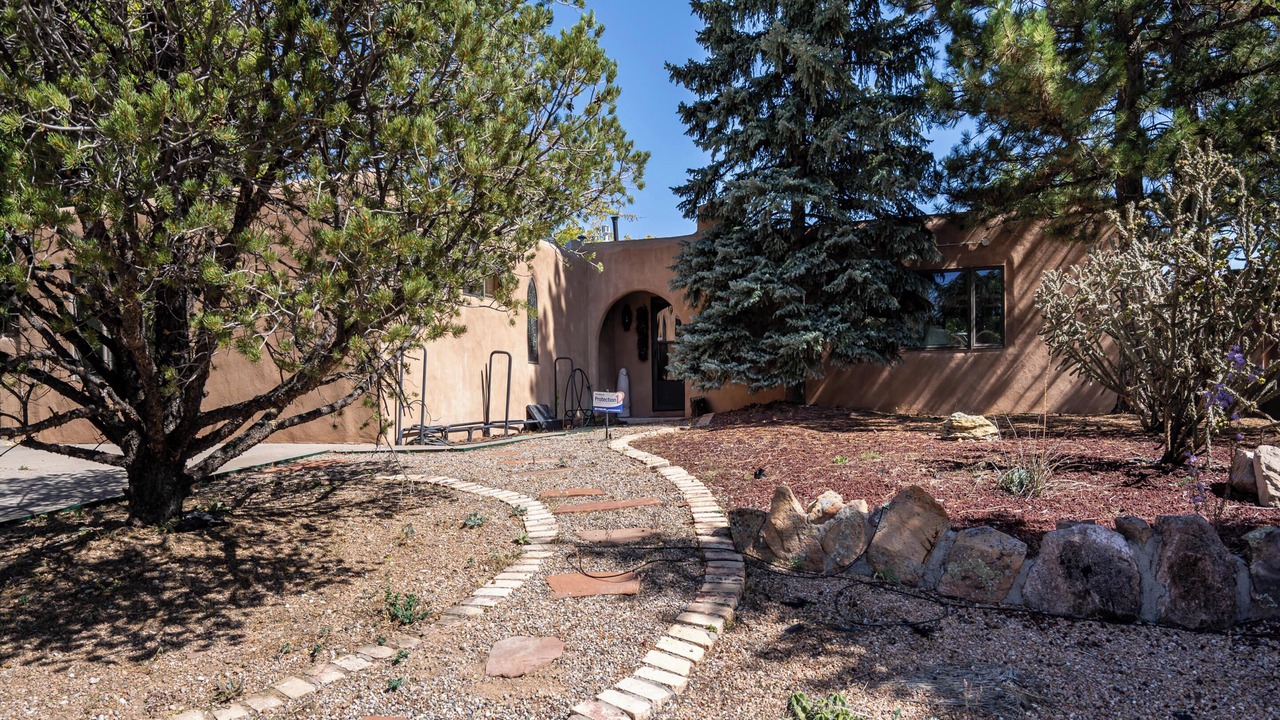 Photo of Others in Santa Fe