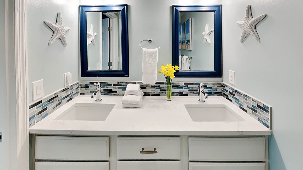 Photo of Bathroom in Shipyard Plantation