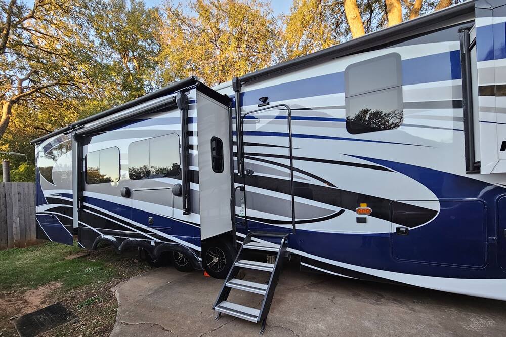 Photo of Outdoor in Southland Oaks