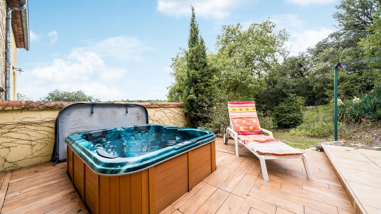 Photo of Outdoor in Saint-Privat-des-Vieux