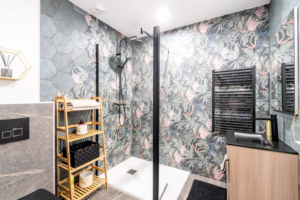 Photo of Bathroom in Dobree-Bon Port