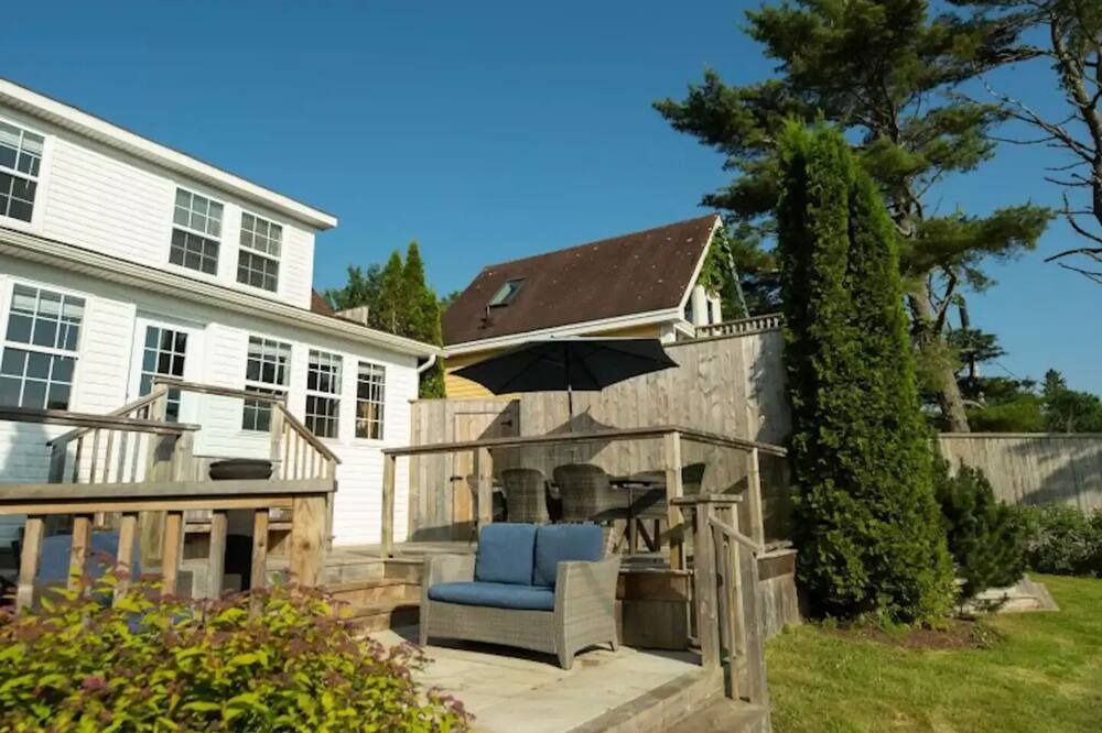 Photo of Outdoor in Boutiliers Point