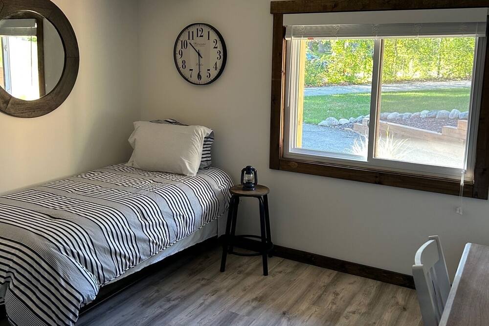Photo of Bedroom in Lauderdale Lakes