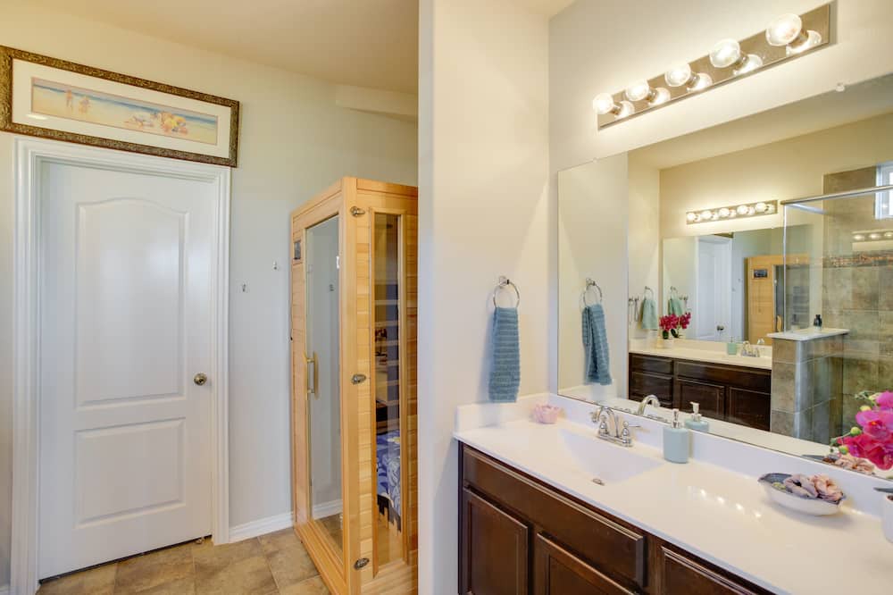 Photo of Bathroom in Hockley