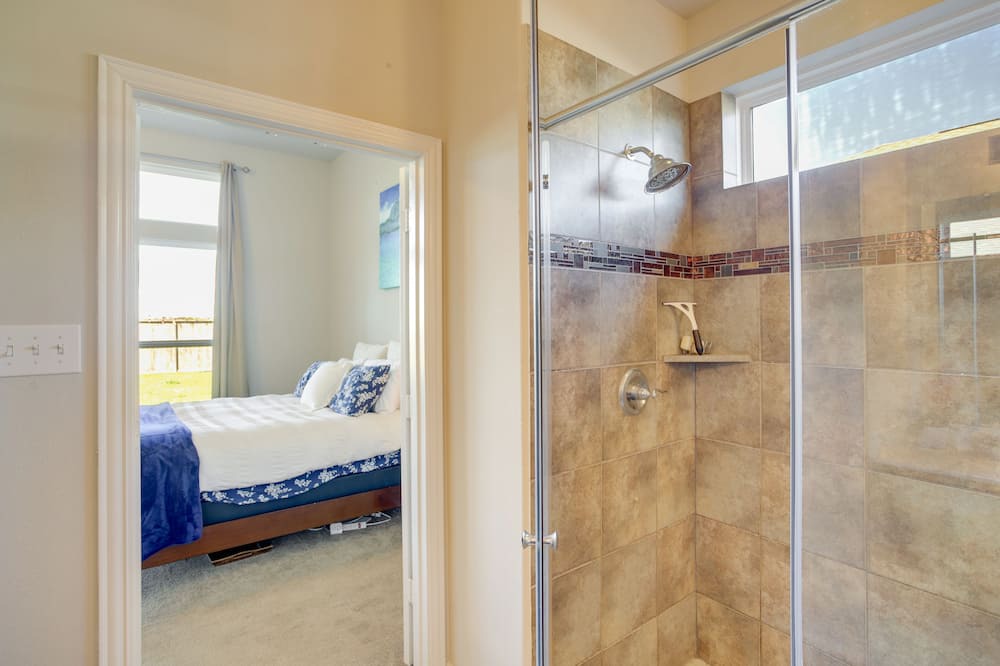 Photo of Bathroom in Hockley