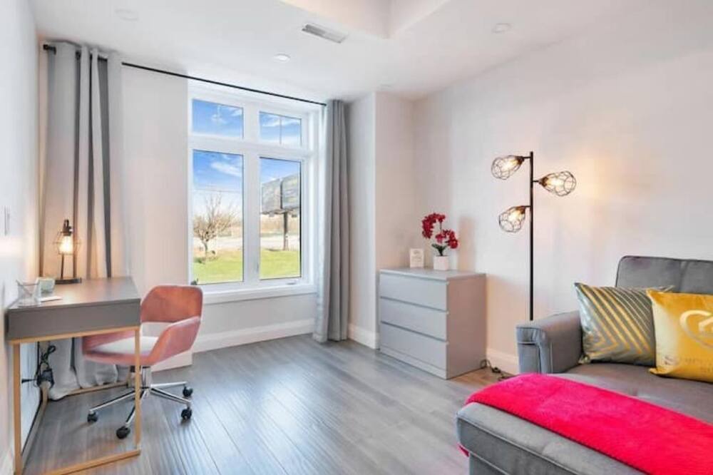 Photo of Livingroom in Walkerville
