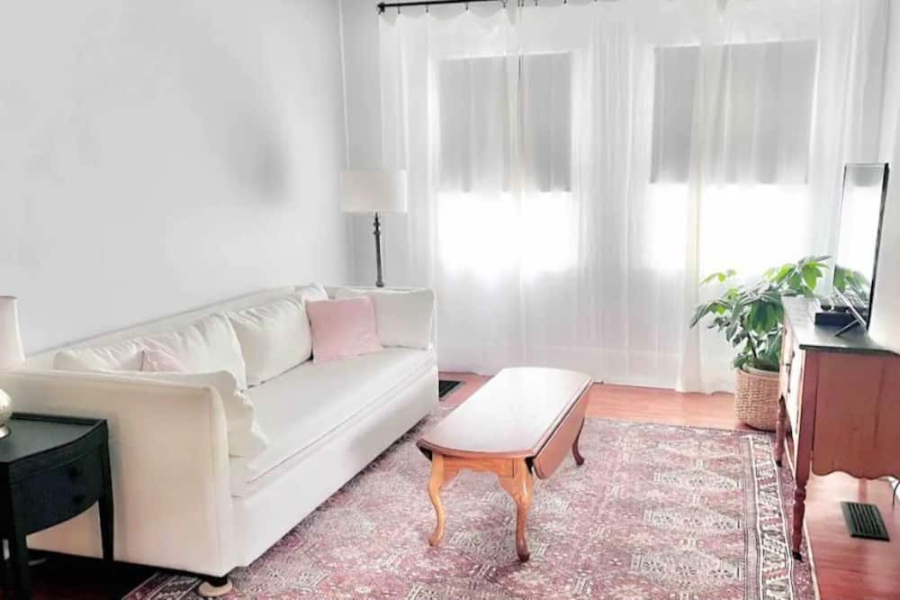 Photo of Livingroom in Town of Marbletown