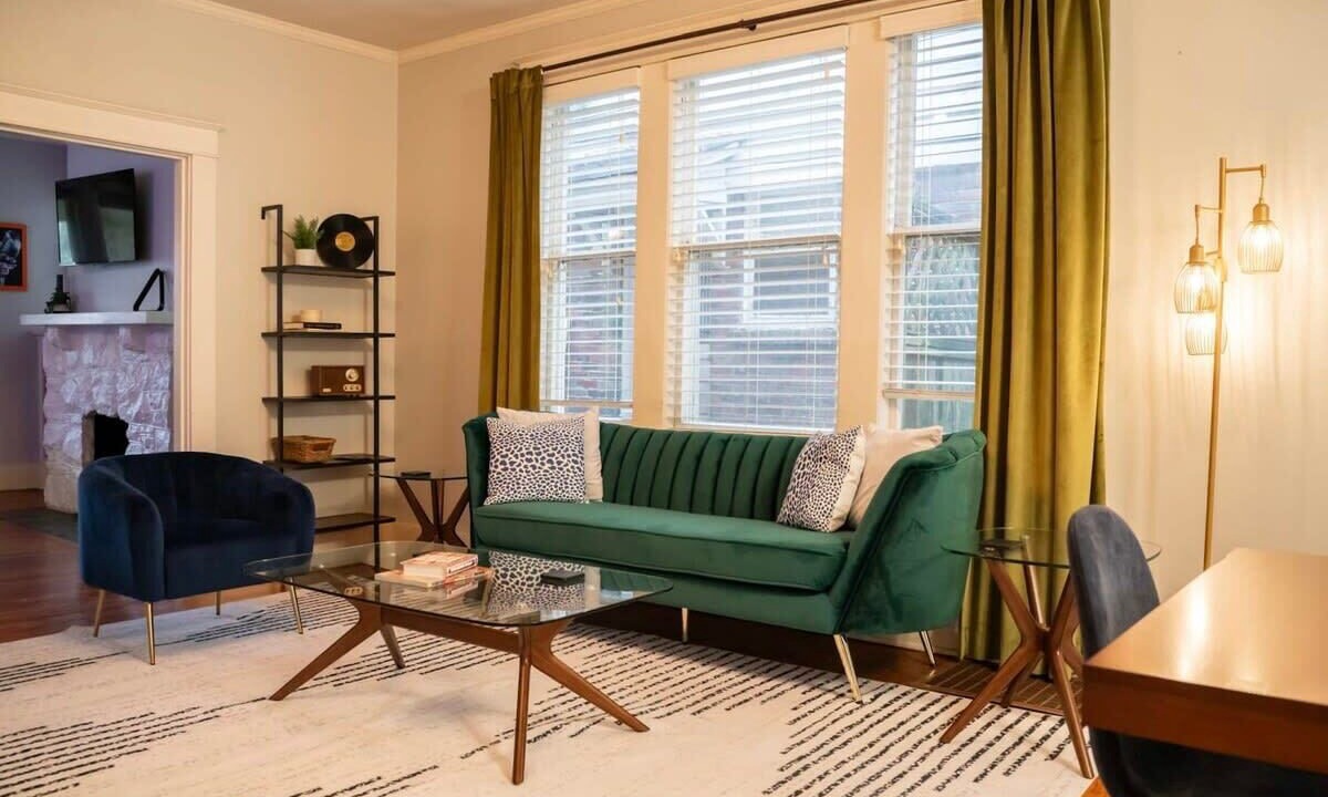 Photo of Livingroom in Evergreen
