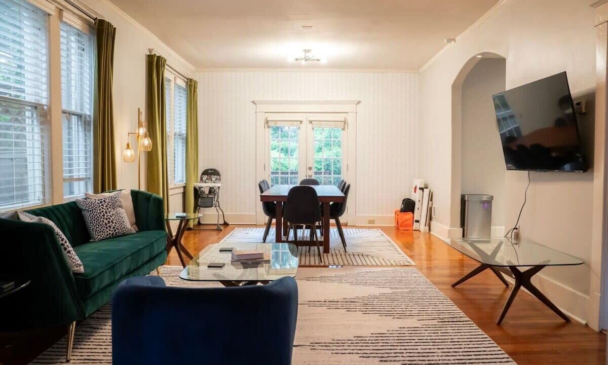 Photo of Livingroom in Evergreen