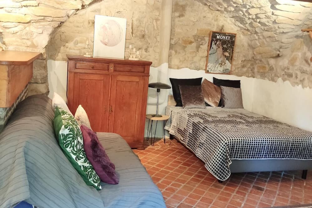 Photo of Livingroom in Saint-Alban-sous-Sampzon