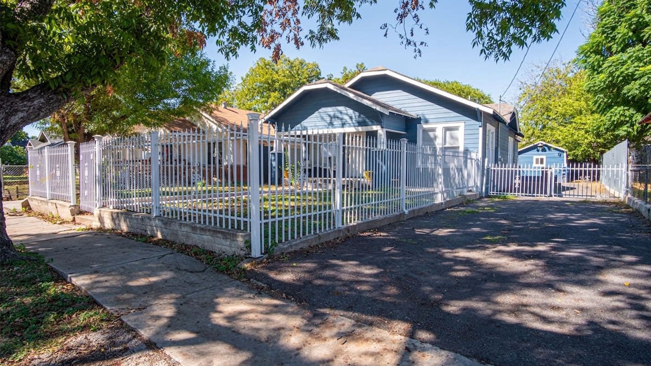 Photo of Others in Denver Heights