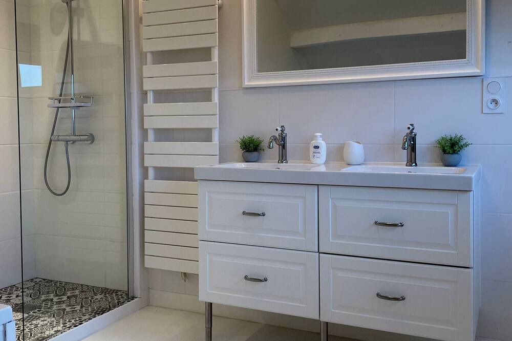 Photo of Others in Lugrin