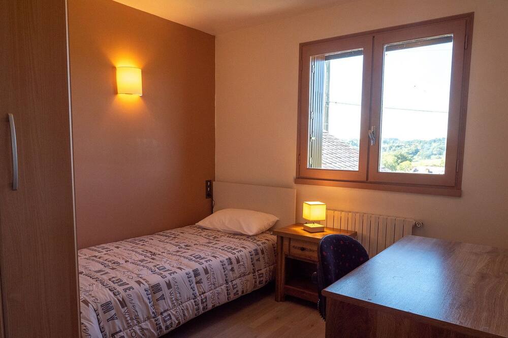 Photo of Bedroom in Campuac