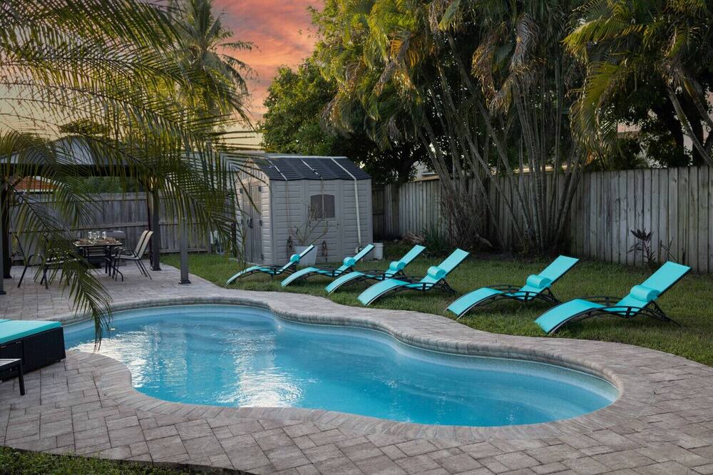 Photo of Others in Royal Palm Beach