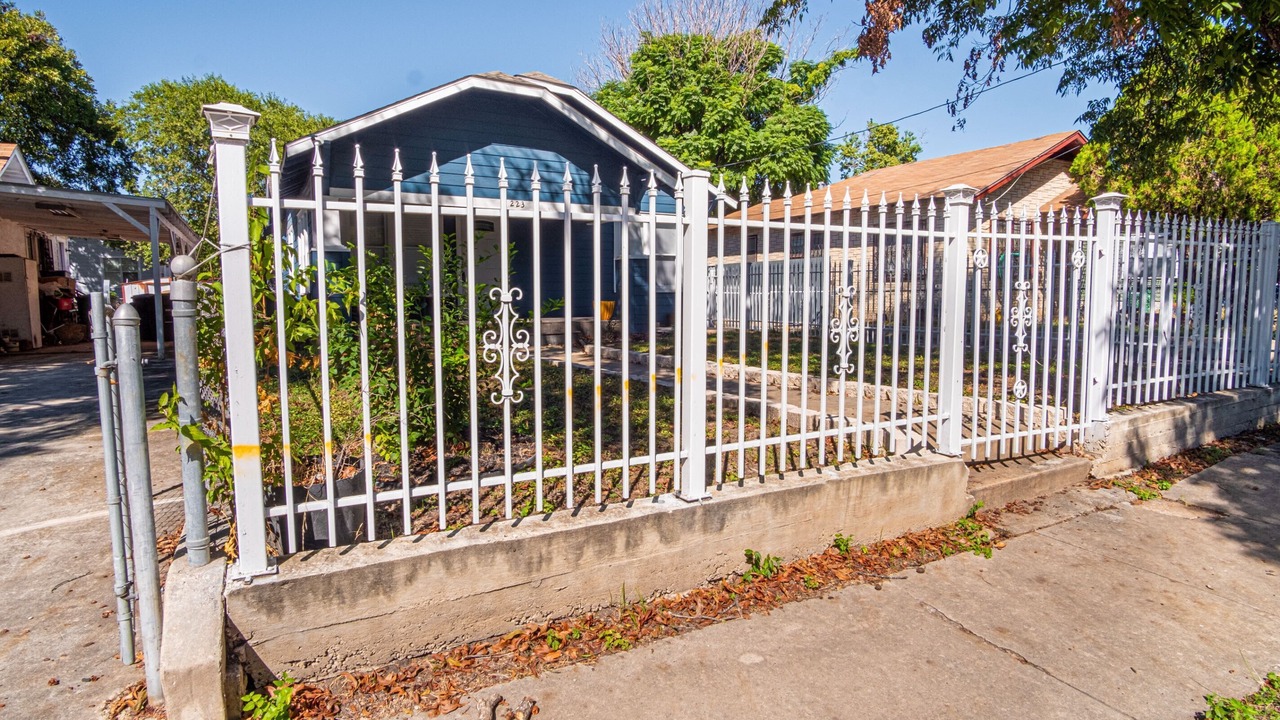 Photo of Outdoor in Denver Heights
