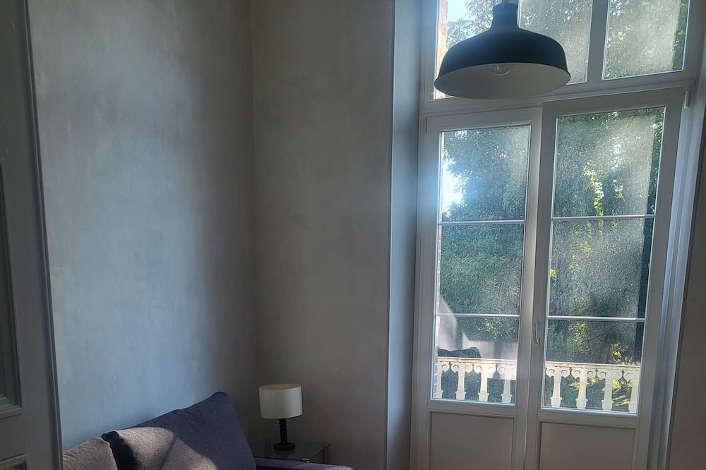 Photo of Bedroom in Villeneuve-sur-Yonne