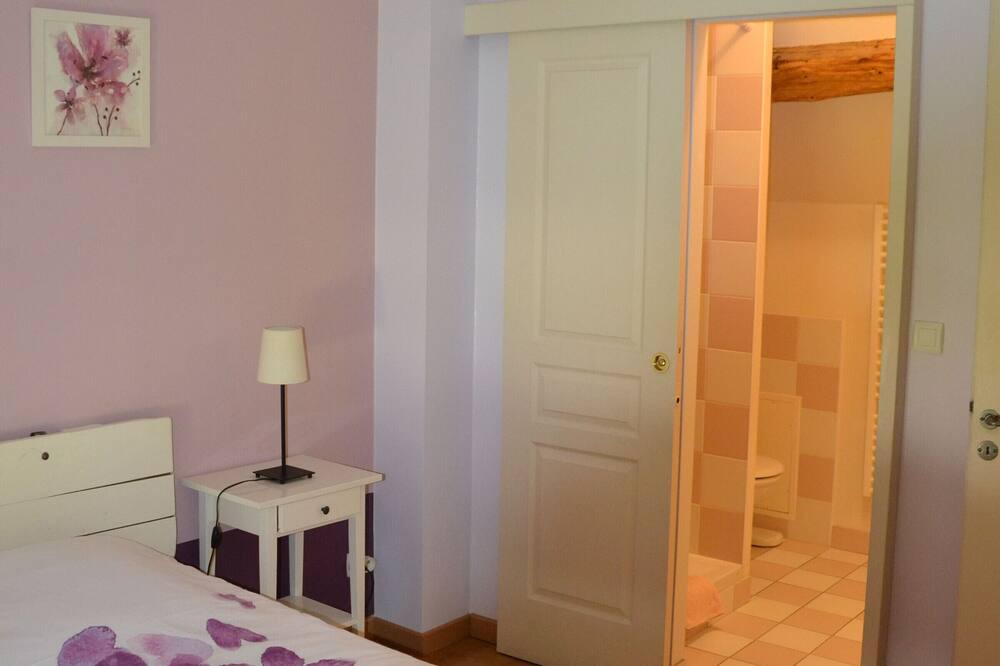 Photo of Bedroom in Chilleurs-aux-Bois